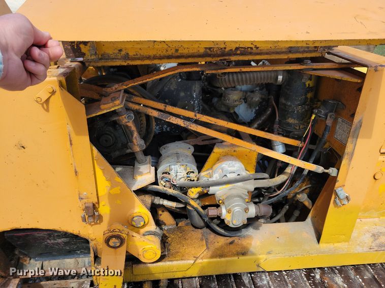 image for item DG0584 1976 Case TF700 trencher