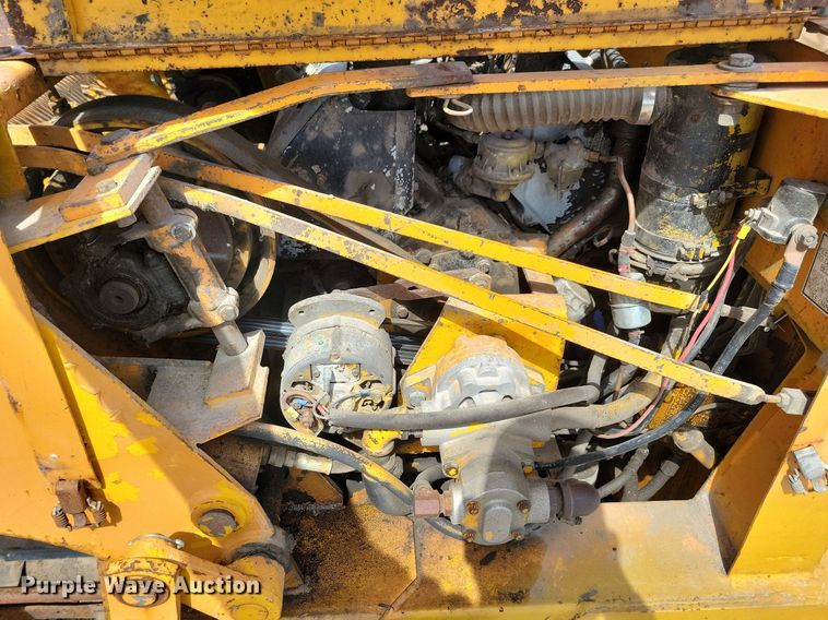 image for item DG0584 1976 Case TF700 trencher