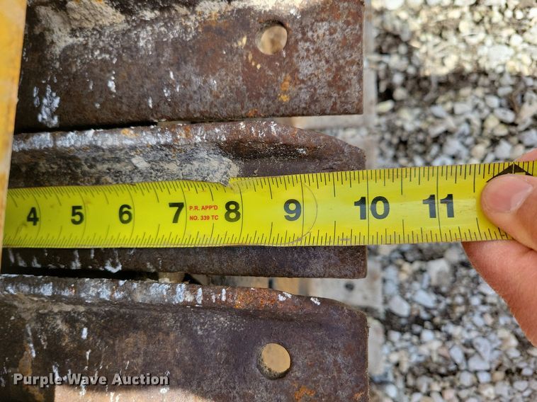 image for item DG0584 1976 Case TF700 trencher