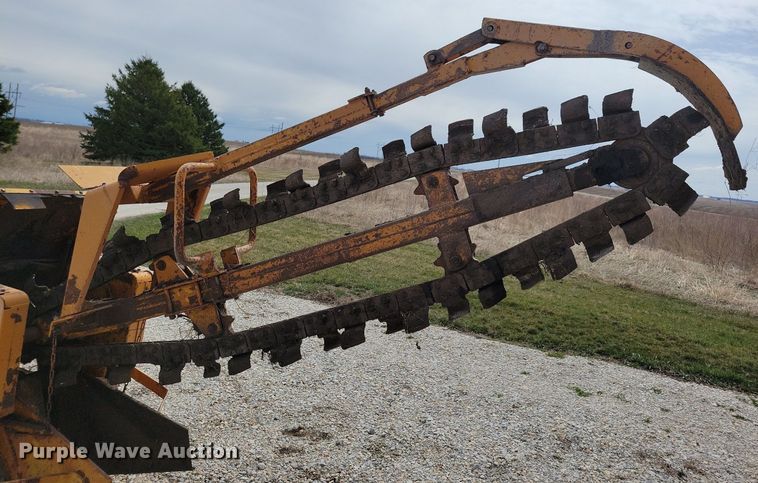 image for item DG0585 Case TF700 trencher