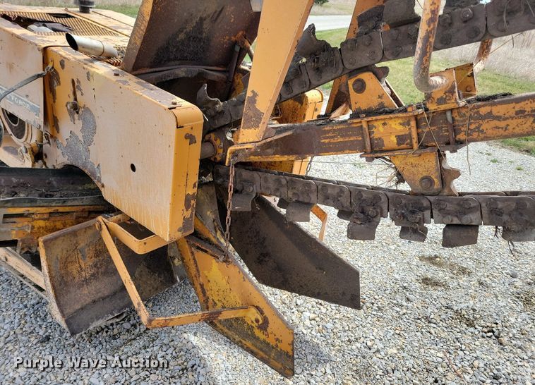 image for item DG0585 Case TF700 trencher