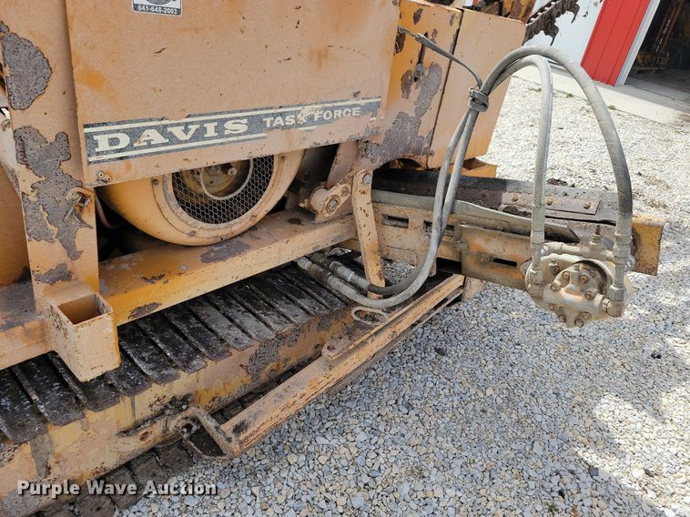 image for item DG0585 Case TF700 trencher