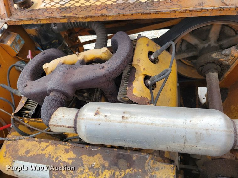 image for item DG0585 Case TF700 trencher