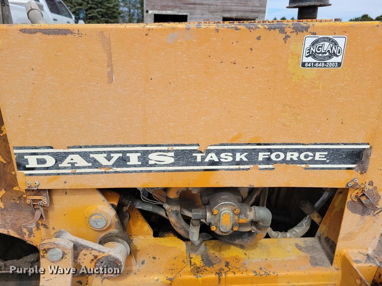 image for item DG0585 Case TF700 trencher