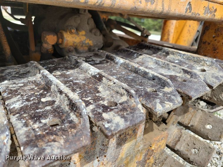 image for item DG0585 Case TF700 trencher