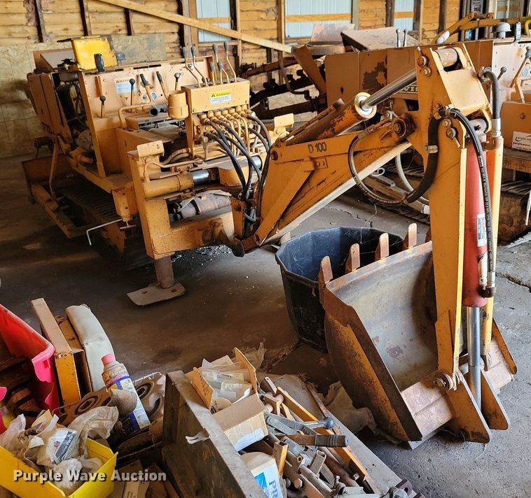 image for item DG0586 Case TF700 trencher