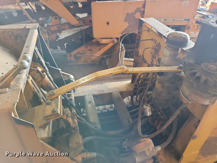 image for item DG0586 Case TF700 trencher