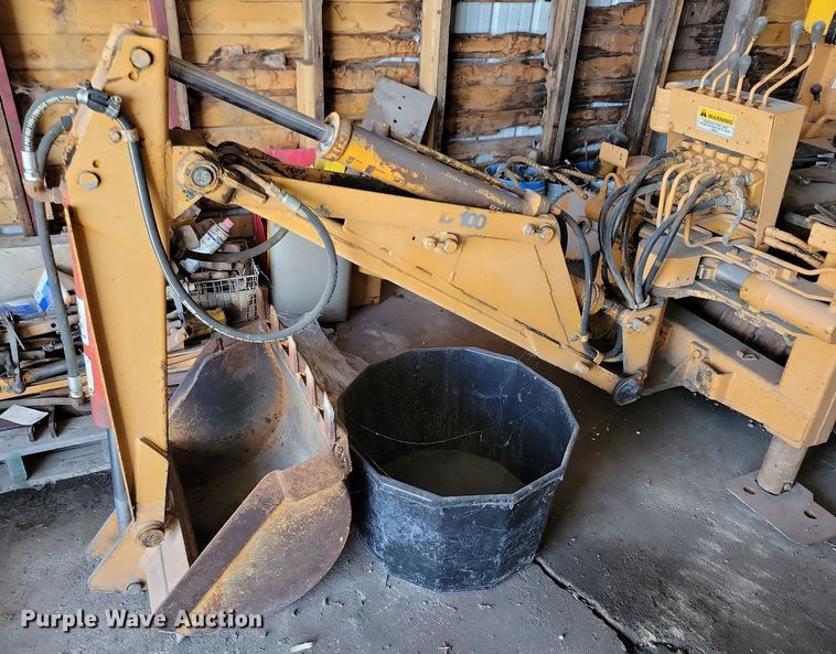 image for item DG0586 Case TF700 trencher