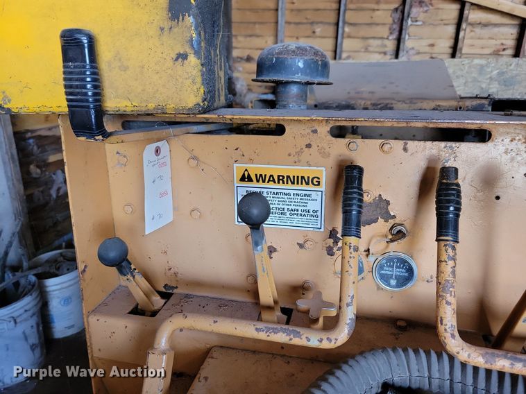 image for item DG0586 Case TF700 trencher