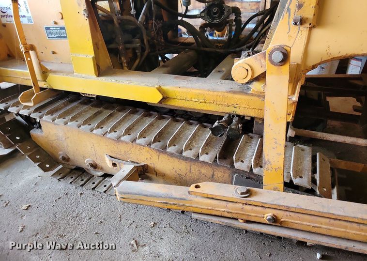 image for item DG0586 Case TF700 trencher