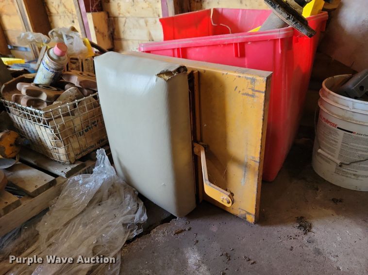 image for item DG0586 Case TF700 trencher