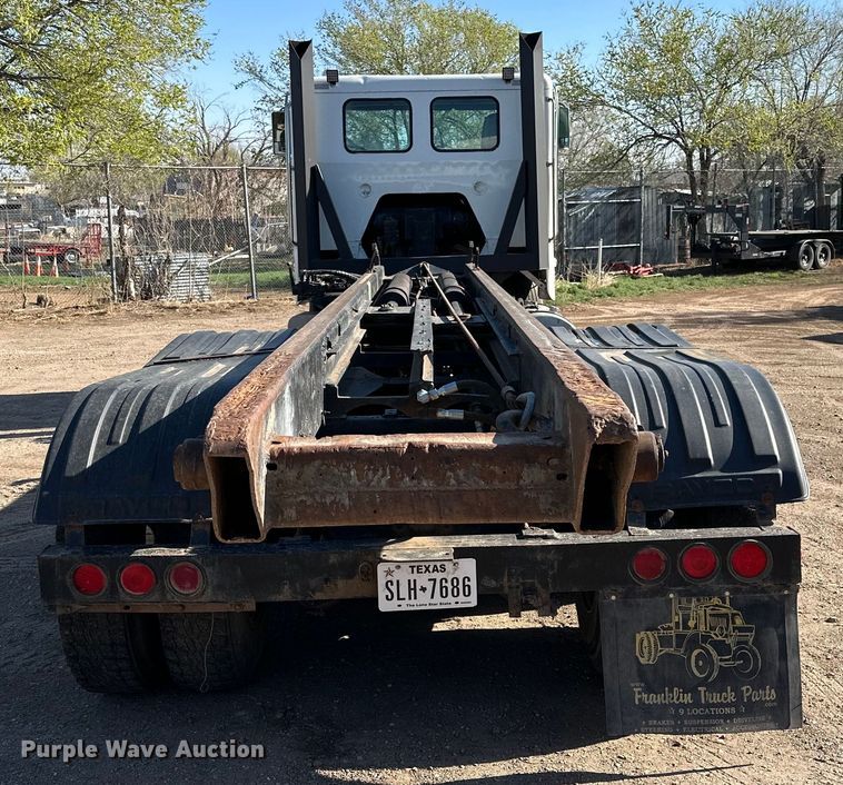 image for item DG4327 1985 Peterbilt 362 roll-off container truck