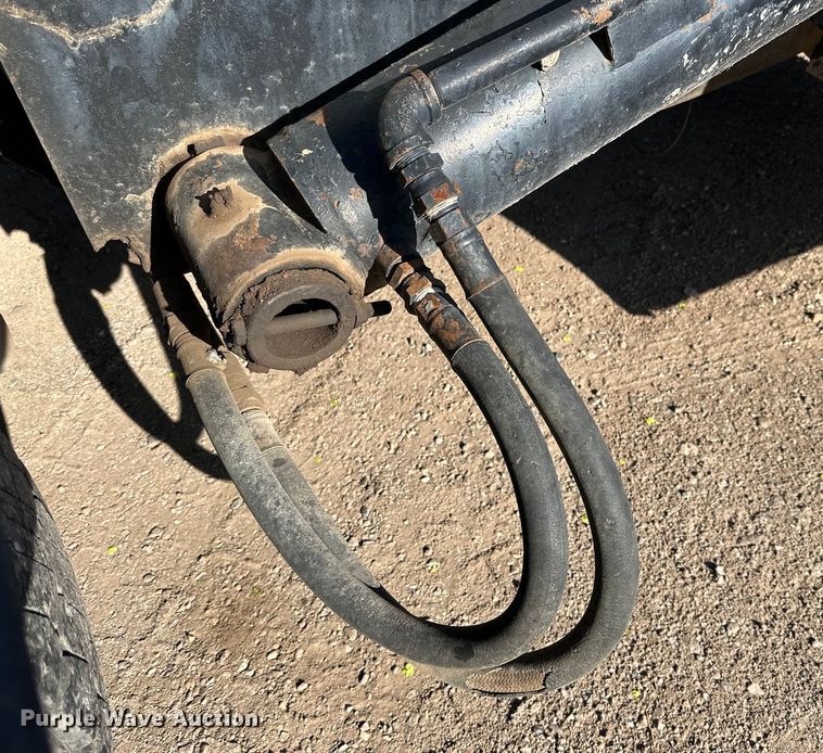 image for item DG4327 1985 Peterbilt 362 roll-off container truck