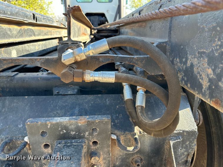 image for item DG4327 1985 Peterbilt 362 roll-off container truck