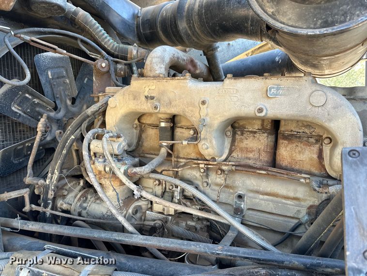 image for item DG4327 1985 Peterbilt 362 roll-off container truck