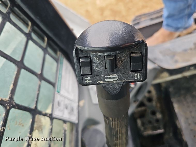 image for item DK0540 2015 Bobcat S570 skid steer loader