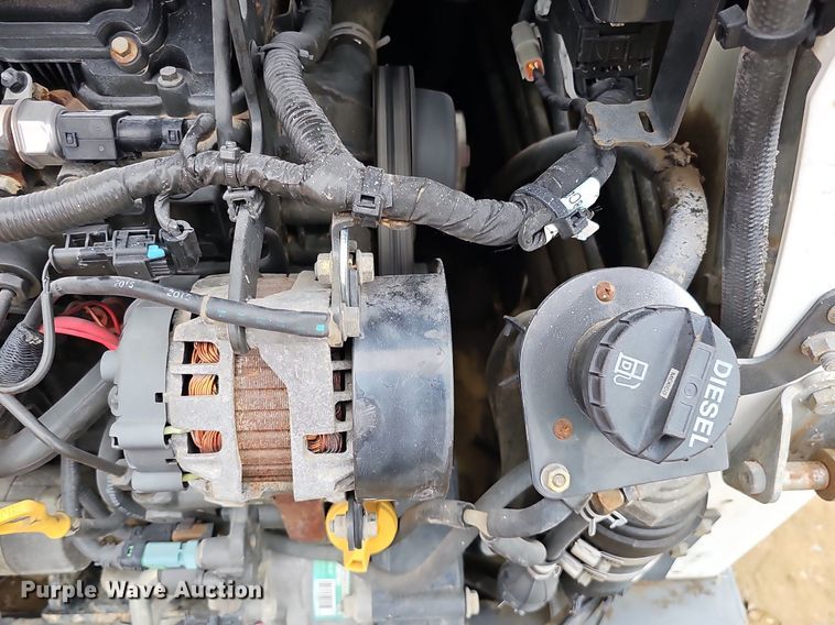 image for item DK0540 2015 Bobcat S570 skid steer loader