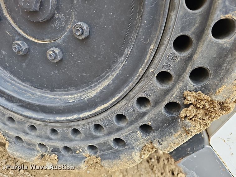 image for item DK0540 2015 Bobcat S570 skid steer loader