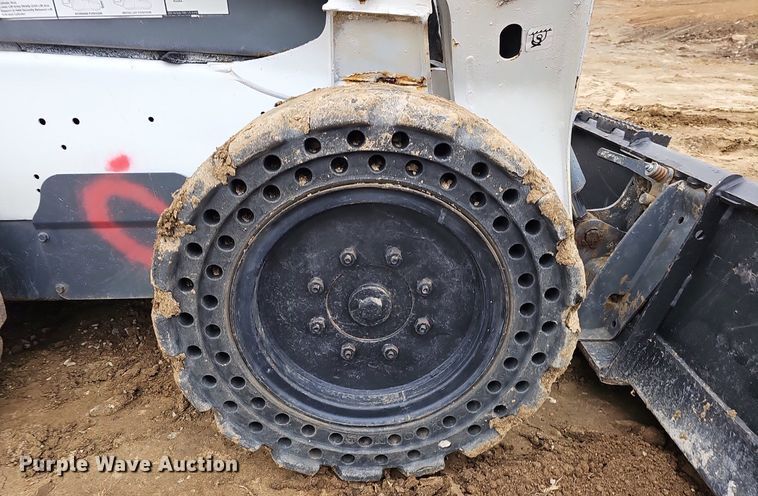 image for item DK0540 2015 Bobcat S570 skid steer loader