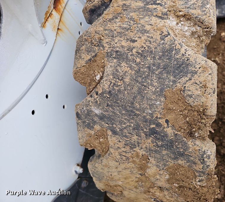 image for item DK0540 2015 Bobcat S570 skid steer loader