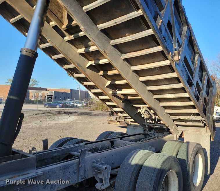 image for item DK4225 1997 Volvo WCA dump truck