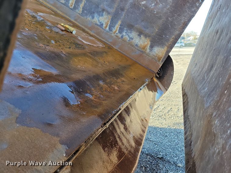 image for item DK4225 1997 Volvo WCA dump truck