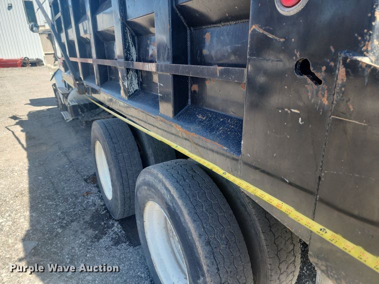 image for item DK4225 1997 Volvo WCA dump truck