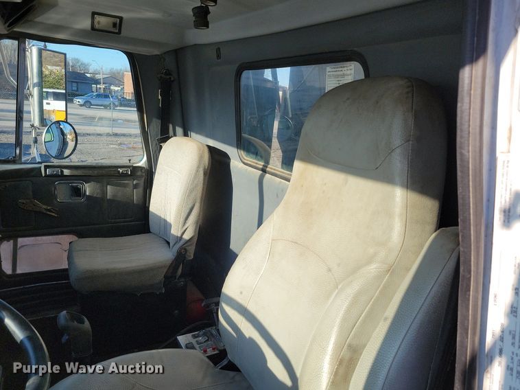 image for item DK4225 1997 Volvo WCA dump truck