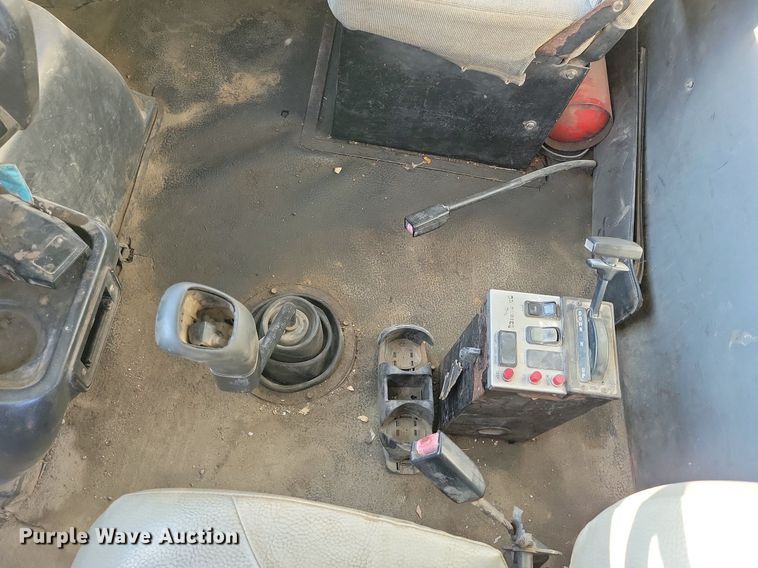 image for item DK4225 1997 Volvo WCA dump truck