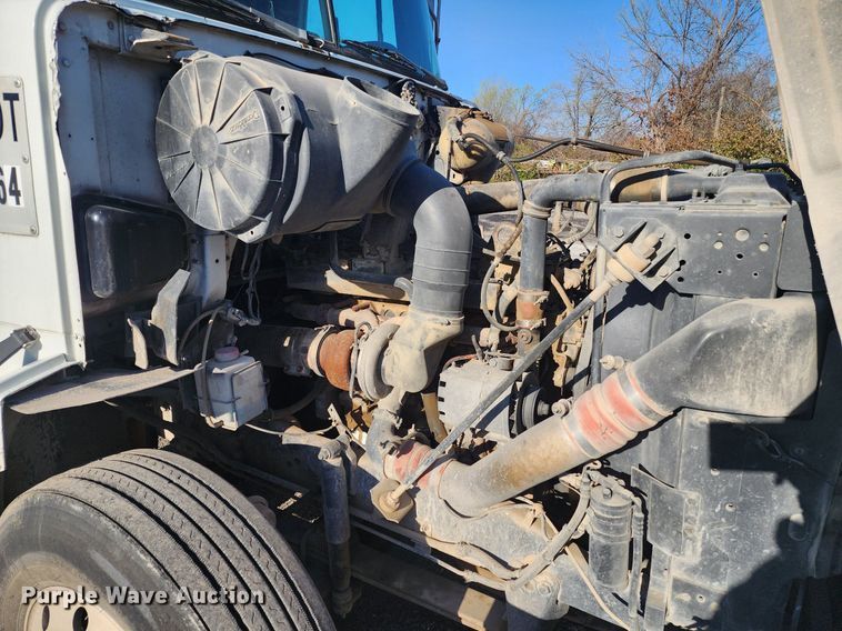 image for item DK4225 1997 Volvo WCA dump truck