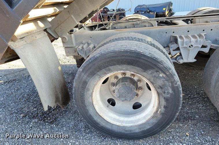 image for item DK4225 1997 Volvo WCA dump truck