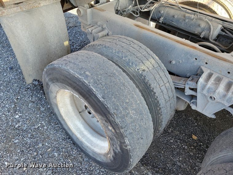 image for item DK4225 1997 Volvo WCA dump truck