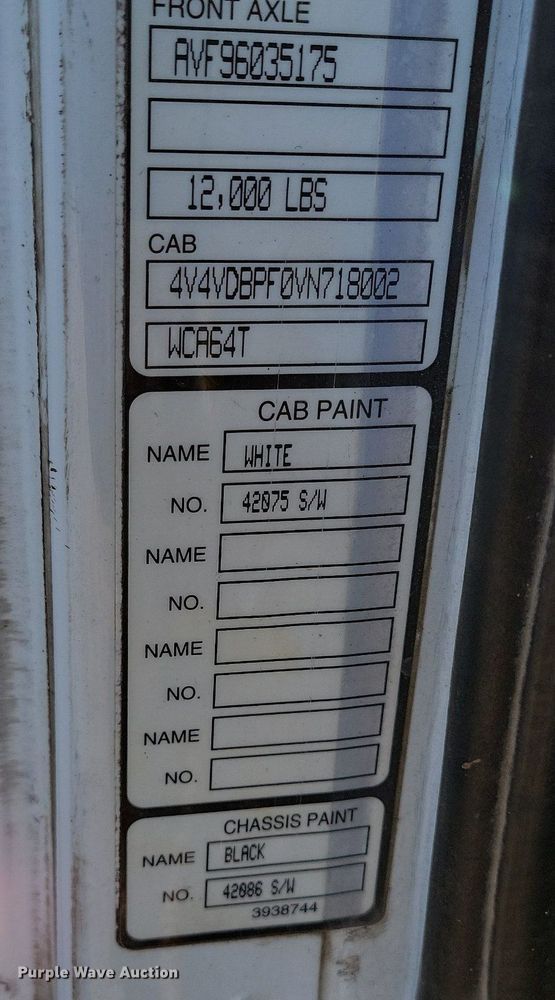 image for item DK4225 1997 Volvo WCA dump truck