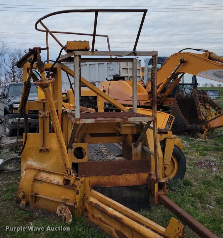 image for item DK4232 Road shoulder widener