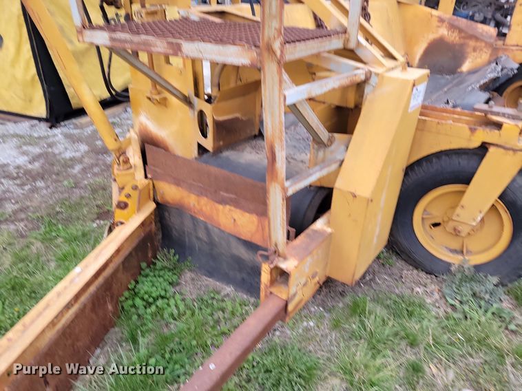 image for item DK4232 Road shoulder widener