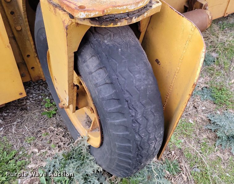 image for item DK4232 Road shoulder widener