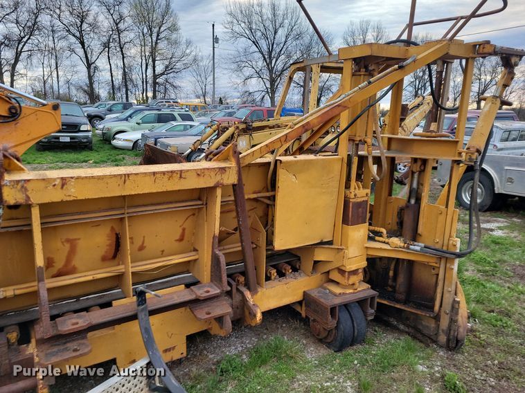 image for item DK4232 Road shoulder widener