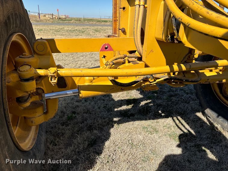 image for item DK6802 2007 Caterpillar 140H VHP motor grader