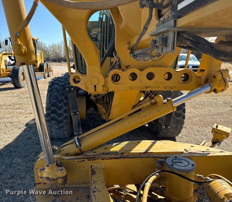 image for item DK6802 2007 Caterpillar 140H VHP motor grader