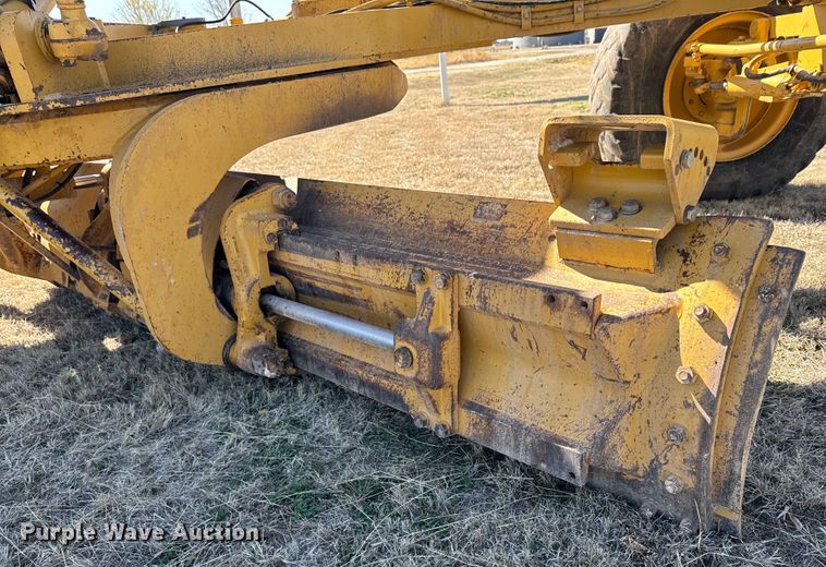 image for item DK6802 2007 Caterpillar 140H VHP motor grader
