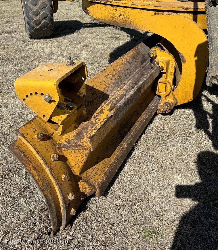 image for item DK6802 2007 Caterpillar 140H VHP motor grader