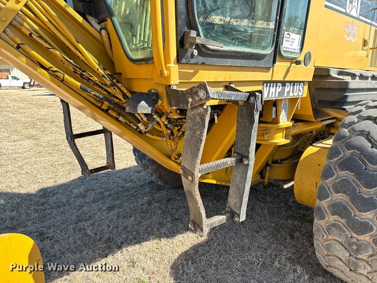 image for item DK6802 2007 Caterpillar 140H VHP motor grader