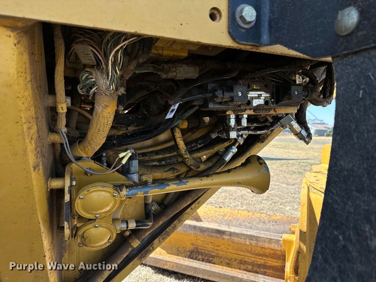 image for item DK6802 2007 Caterpillar 140H VHP motor grader