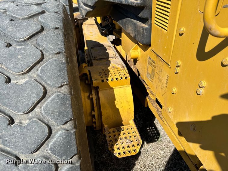 image for item DK6802 2007 Caterpillar 140H VHP motor grader