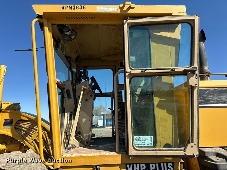 image for item DK6802 2007 Caterpillar 140H VHP motor grader