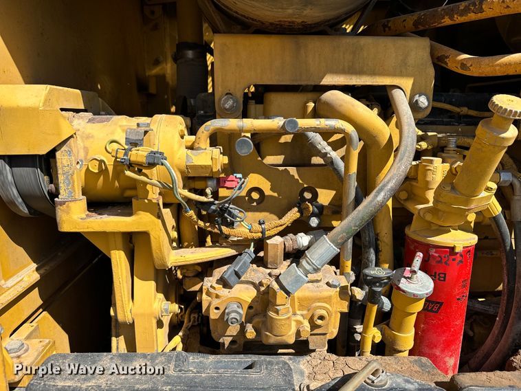 image for item DK6802 2007 Caterpillar 140H VHP motor grader