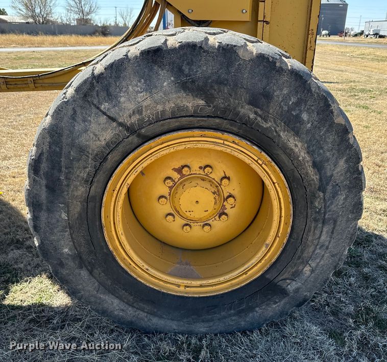 image for item DK6802 2007 Caterpillar 140H VHP motor grader