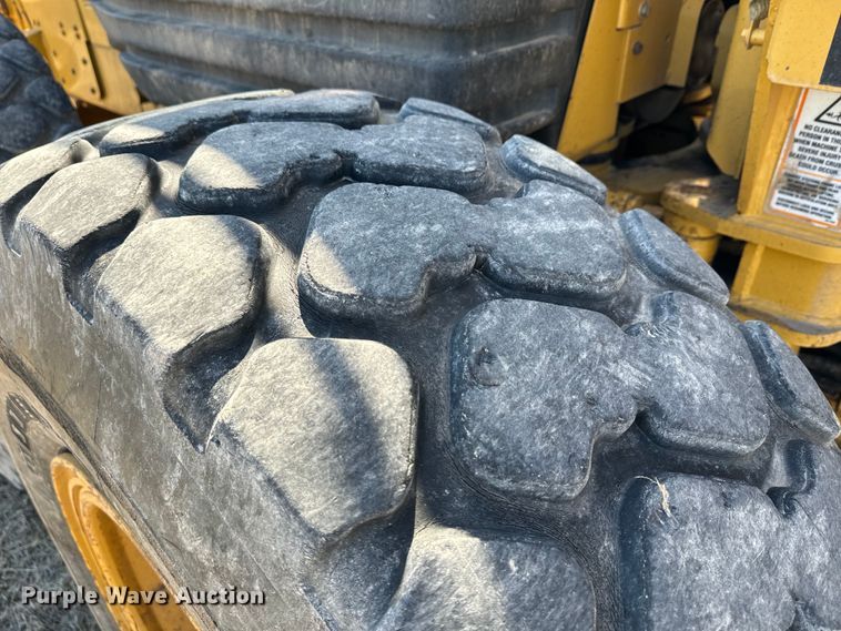 image for item DK6802 2007 Caterpillar 140H VHP motor grader