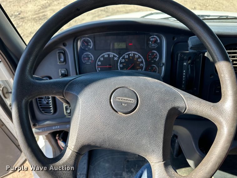 image for item DM2707 2014 Freightliner  Business Class M2 water truck