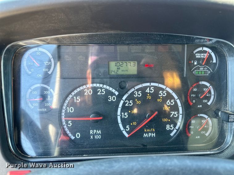 image for item DM2707 2014 Freightliner  Business Class M2 water truck